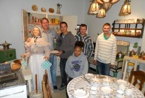 STUDENTS VOLUNTEER AT THE MUSEUM